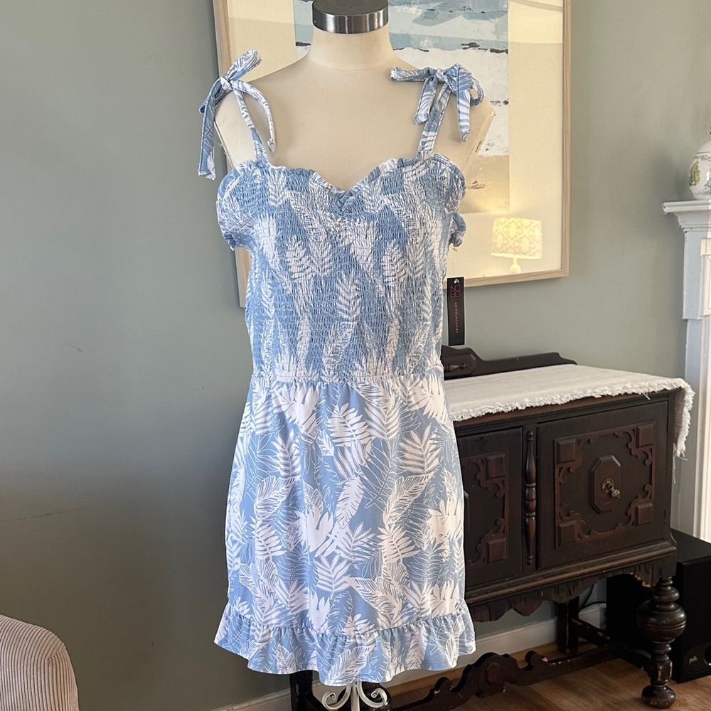 No Boundaries Blue and White Leaf Pattern Dress
